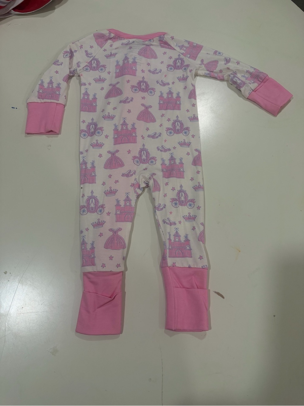 Little One Shop Co. Bamboo Convertible Sleeper, NWT - Picture 2 of 9